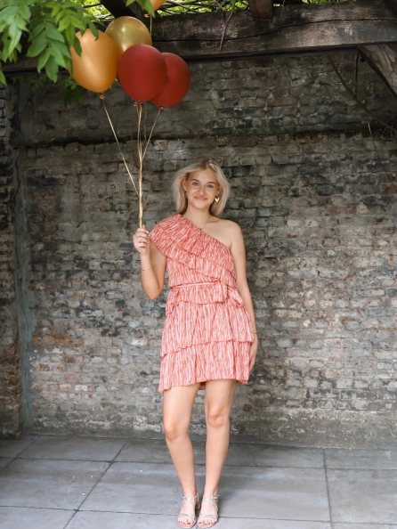 Jurkje met rose gloed